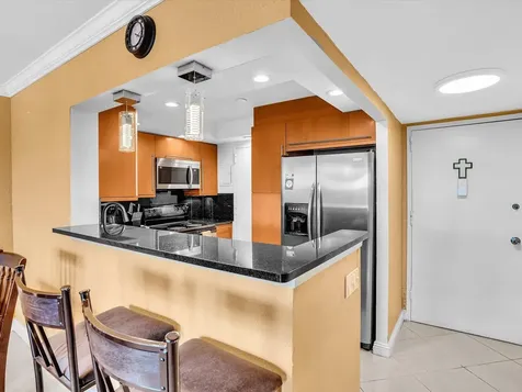 401 Golden Isle Drive Hallandale Beach FL 33009