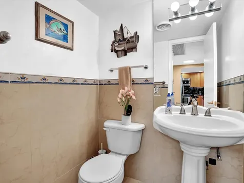 401 Golden Isle Drive Hallandale Beach FL 33009