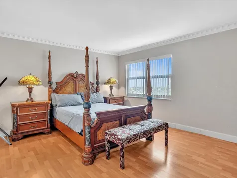 401 Golden Isle Drive Hallandale Beach FL 33009