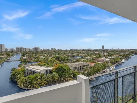 401 Golden Isle Drive Hallandale Beach FL 33009