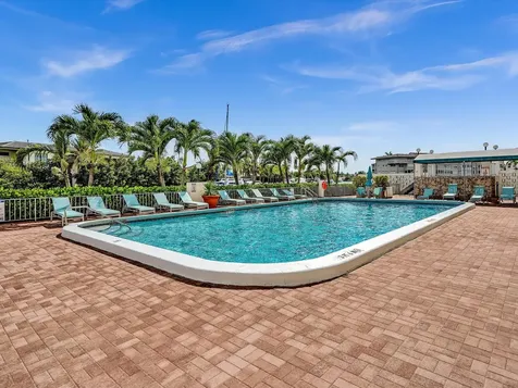 401 Golden Isle Drive Hallandale Beach FL 33009