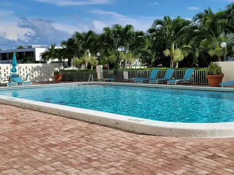 401 Golden Isle Drive Hallandale Beach FL 33009