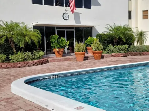 401 Golden Isle Drive Hallandale Beach FL 33009