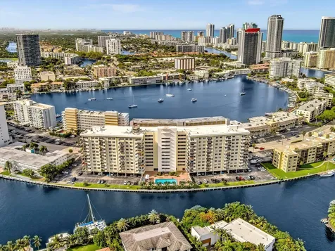 401 Golden Isle Drive Hallandale Beach FL 33009