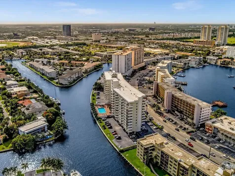 401 Golden Isle Drive Hallandale Beach FL 33009