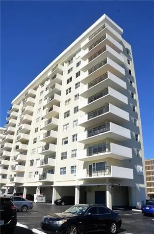 401 Golden Isle Drive Hallandale Beach FL 33009