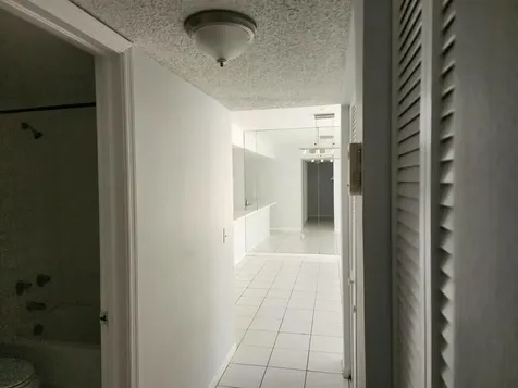 176 Waterside Drive Hypoluxo FL 33462