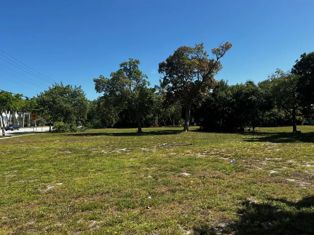 435 NW 7th Avenue Fort Lauderdale FL