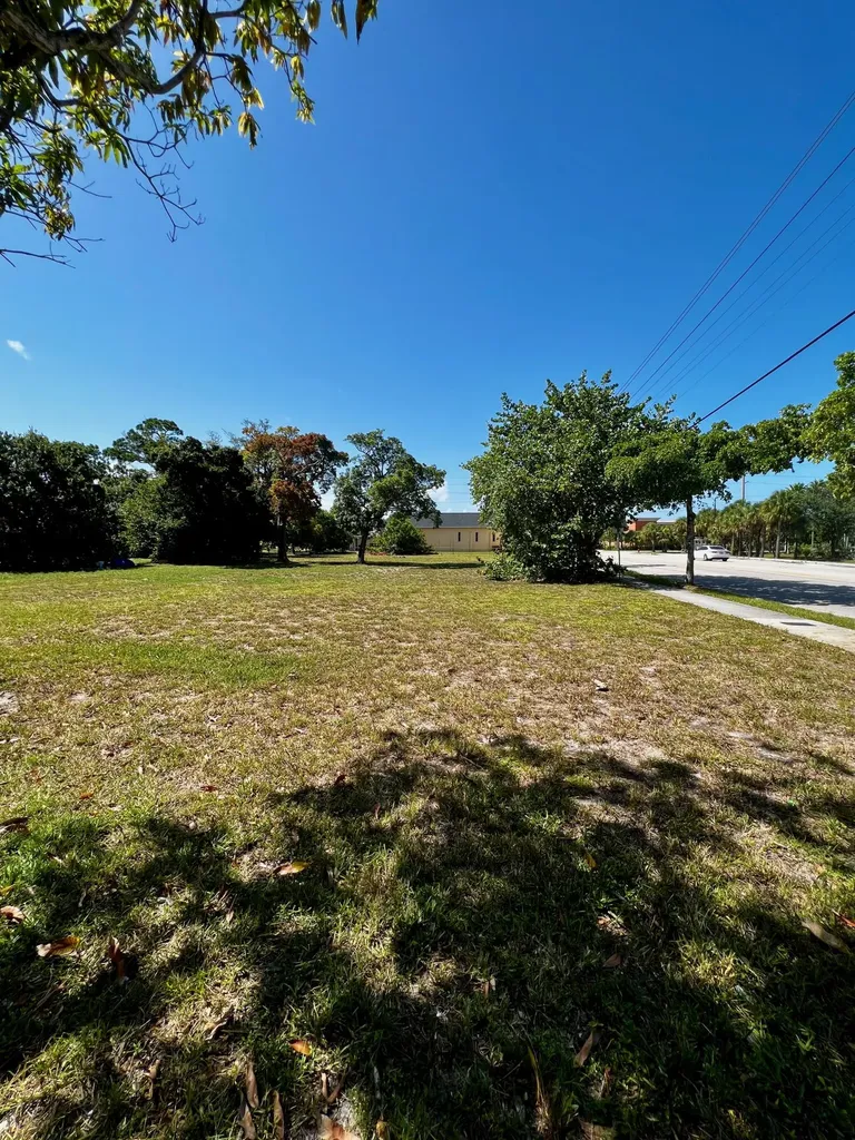 435 NW 7th Avenue Fort Lauderdale FL