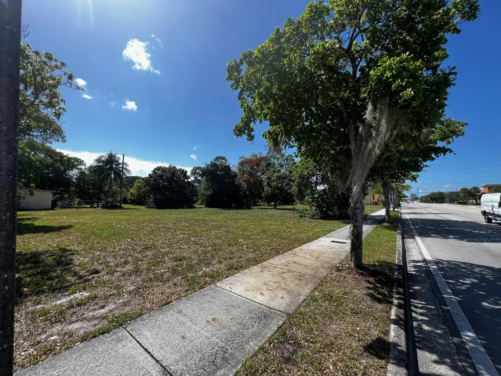 435 NW 7th Avenue Fort Lauderdale FL
