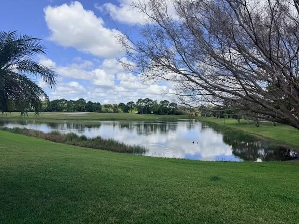 658 NW Stanford Lane Port St Lucie FL 34983