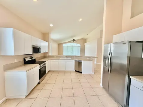 658 NW Stanford Lane Port St Lucie FL 34983