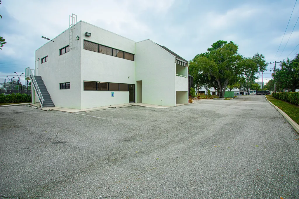1700 Okeechobee Road West Palm Beach FL 33409