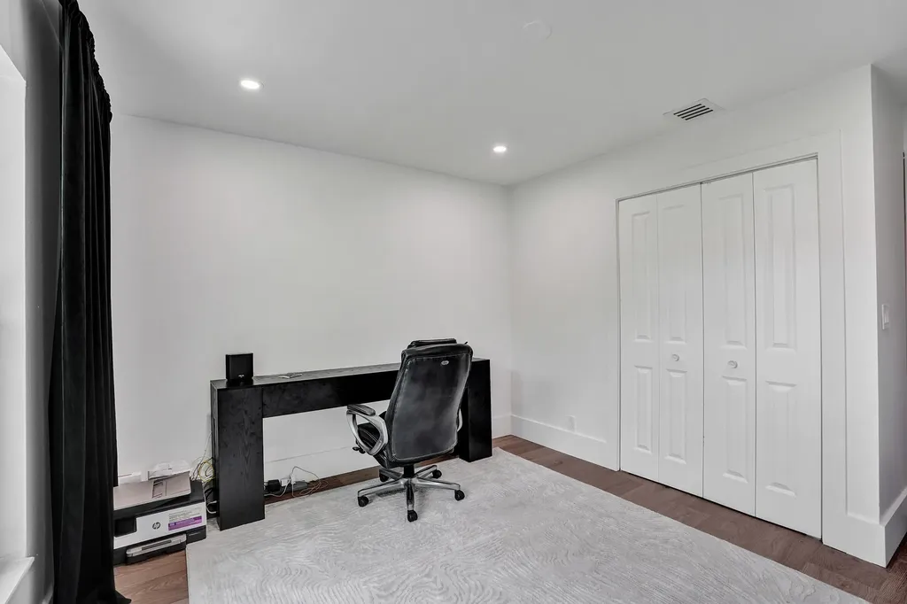 2804 Banyan Boulevard Circle NW Boca Raton FL 33431
