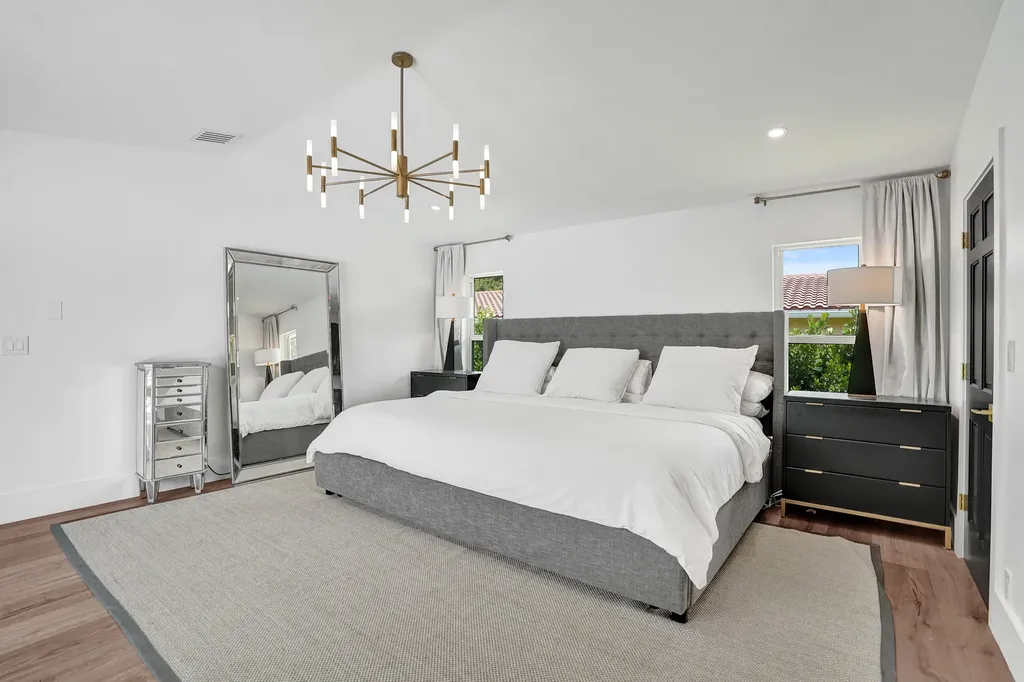 2804 Banyan Boulevard Circle NW Boca Raton FL 33431