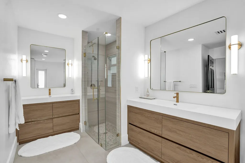 2804 Banyan Boulevard Circle NW Boca Raton FL 33431