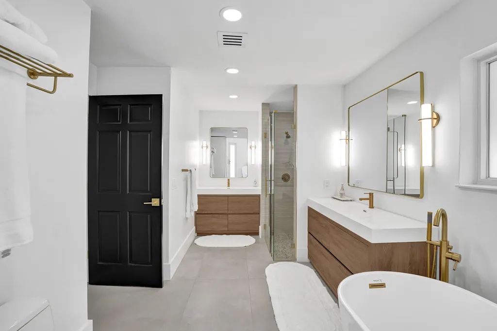 2804 Banyan Boulevard Circle NW Boca Raton FL 33431