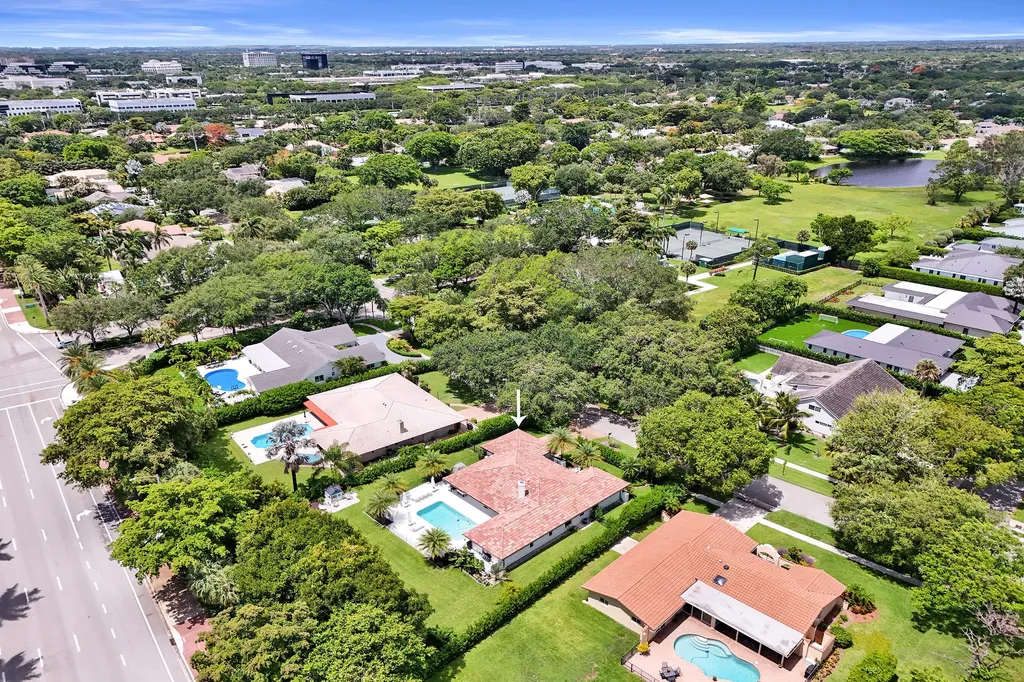 2804 Banyan Boulevard Circle NW Boca Raton FL 33431