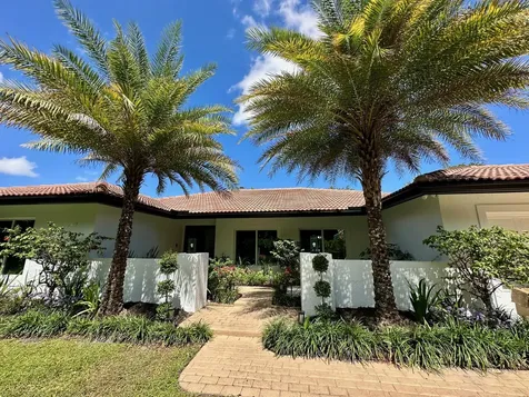 2804 Banyan Boulevard Circle NW Boca Raton FL 33431