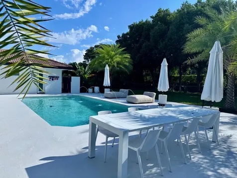 2804 Banyan Boulevard Circle NW Boca Raton FL 33431
