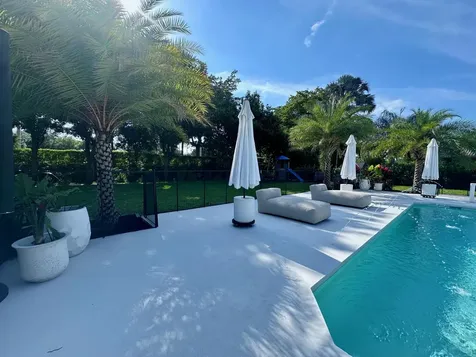 2804 Banyan Boulevard Circle NW Boca Raton FL 33431