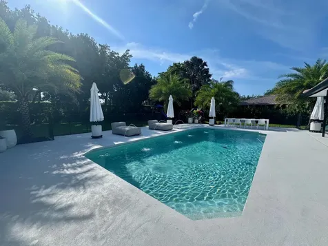 2804 Banyan Boulevard Circle NW Boca Raton FL 33431