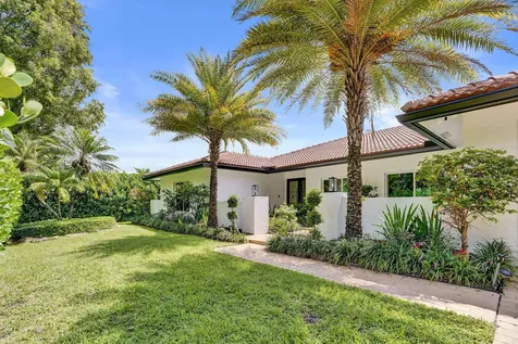 2804 Banyan Boulevard Circle NW Boca Raton FL 33431