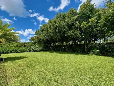 2804 Banyan Boulevard Circle NW Boca Raton FL 33431