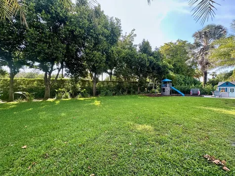 2804 Banyan Boulevard Circle NW Boca Raton FL 33431
