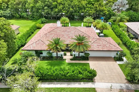 2804 Banyan Boulevard Circle NW Boca Raton FL 33431
