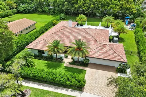 2804 Banyan Boulevard Circle NW Boca Raton FL 33431
