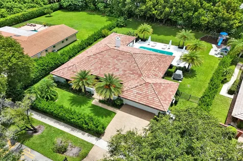 2804 Banyan Boulevard Circle NW Boca Raton FL 33431