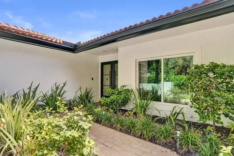 2804 Banyan Boulevard Circle NW Boca Raton FL 33431