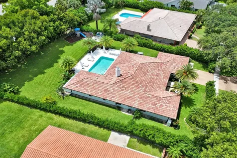 2804 Banyan Boulevard Circle NW Boca Raton FL 33431