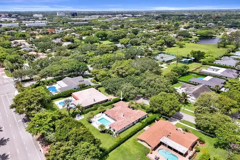 2804 Banyan Boulevard Circle NW Boca Raton FL 33431