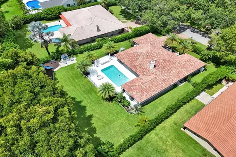 2804 Banyan Boulevard Circle NW Boca Raton FL 33431