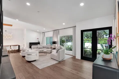 2804 Banyan Boulevard Circle NW Boca Raton FL 33431