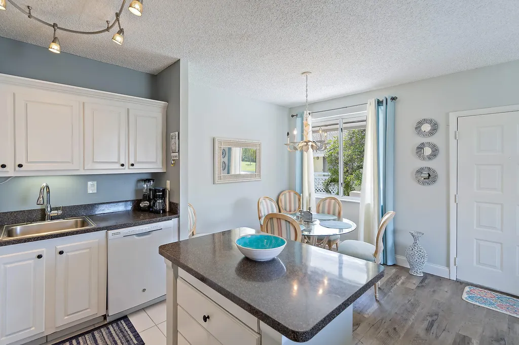353 S Us Highway 1 Jupiter FL 33477