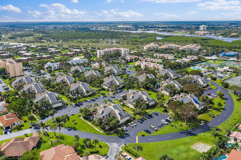 1605 Us-1 Jupiter FL 33477