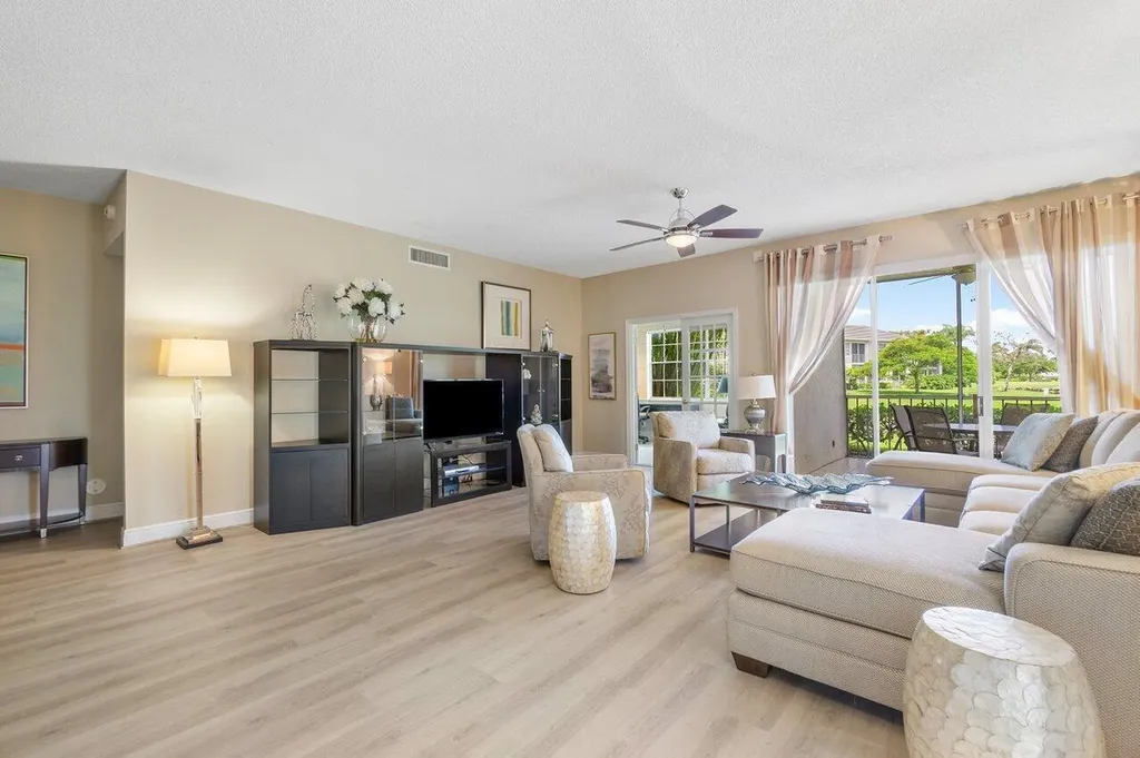 5070 Lake Catalina Drive Boca Raton FL 33496