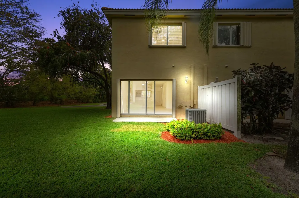 6976 Crooked Fence Drive Lake Worth FL 33467