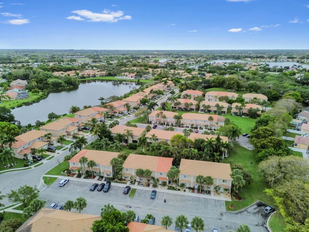 6976 Crooked Fence Drive Lake Worth FL 33467