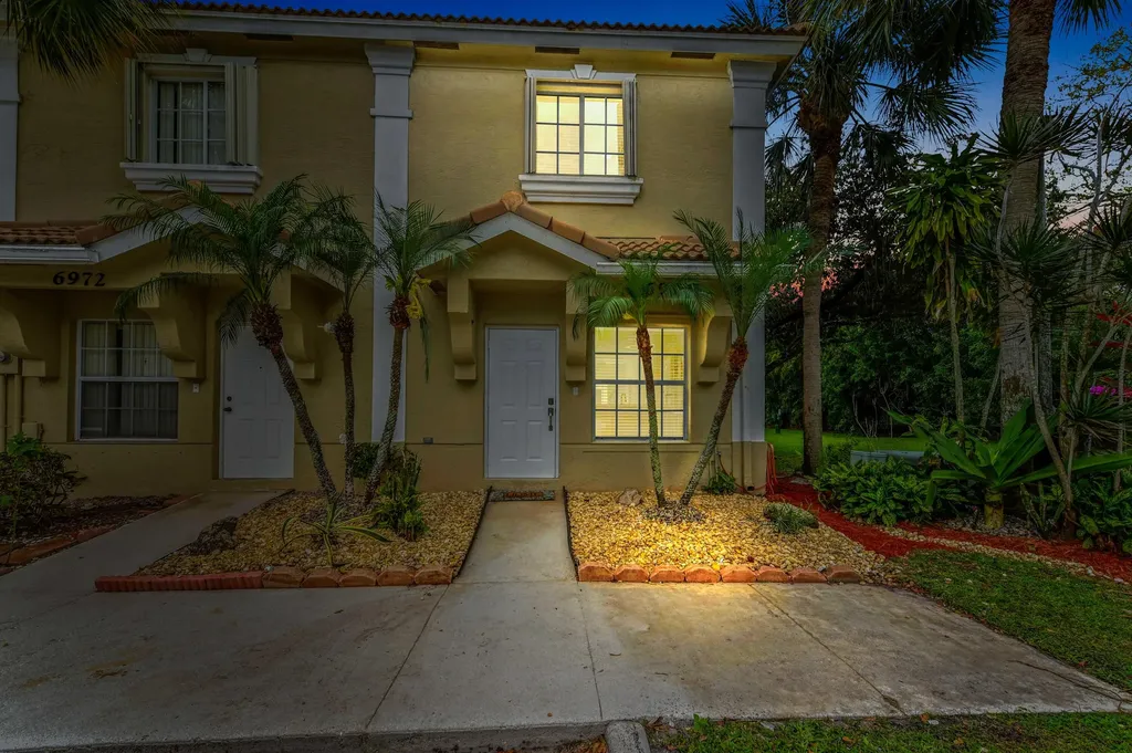 6976 Crooked Fence Drive Lake Worth FL 33467