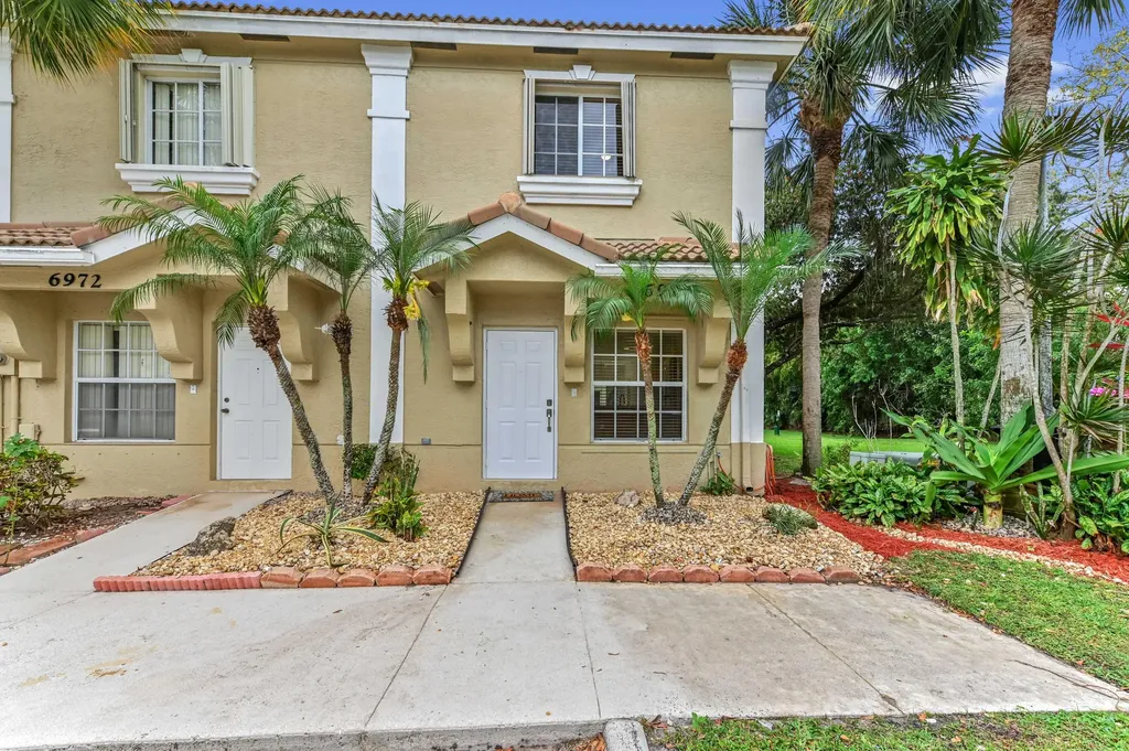 6976 Crooked Fence Drive Lake Worth FL 33467