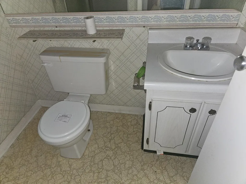 281 Flanders Delray Beach FL 33484