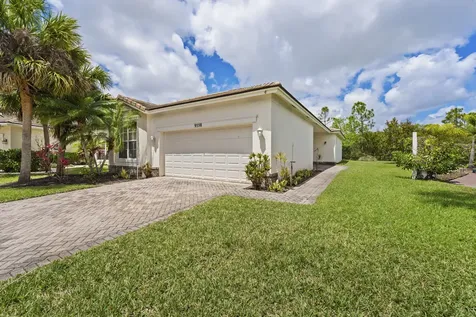 9558 SW Flowermound Circle Port St Lucie FL 34987