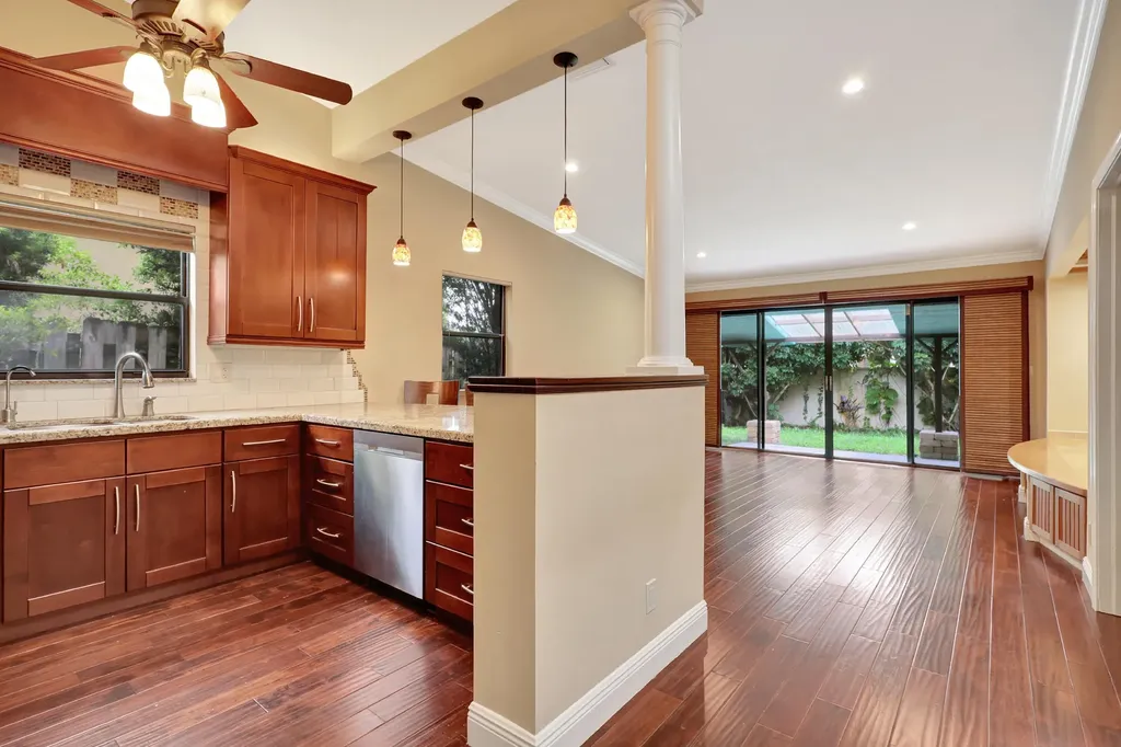 1003 Raintree Lane Palm Beach Gardens FL 33410