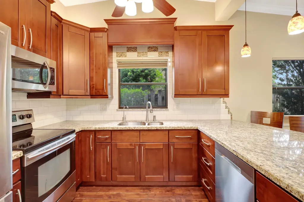 1003 Raintree Lane Palm Beach Gardens FL 33410