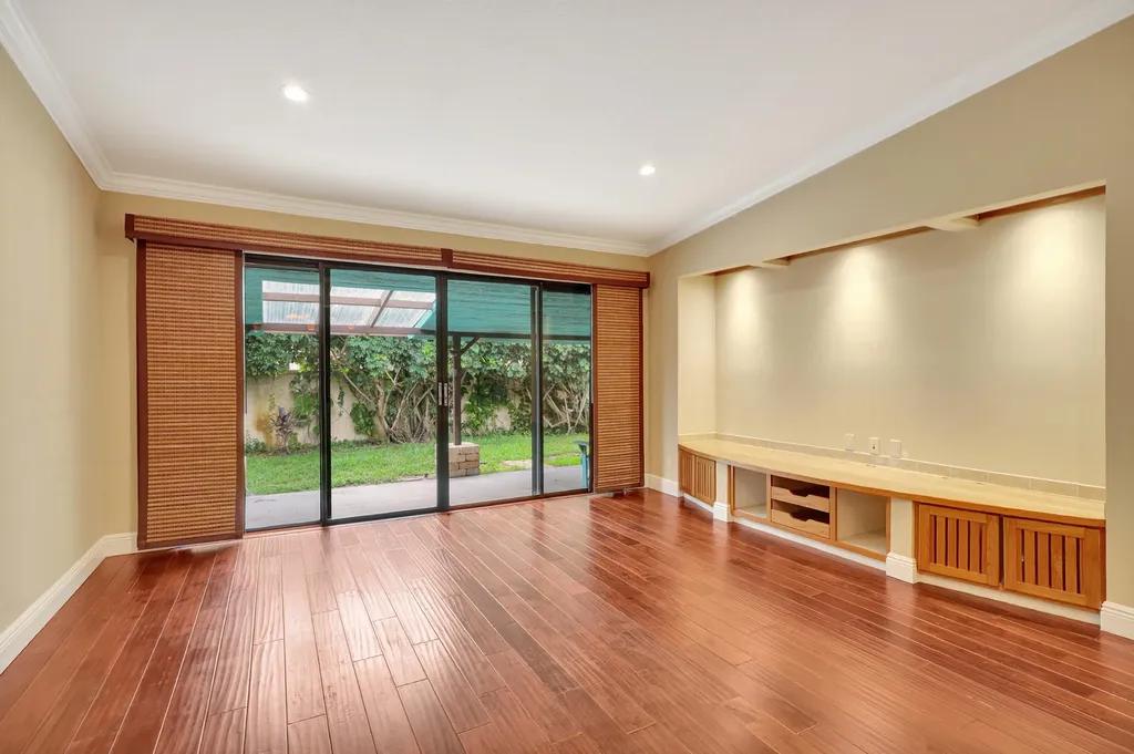 1003 Raintree Lane Palm Beach Gardens FL 33410