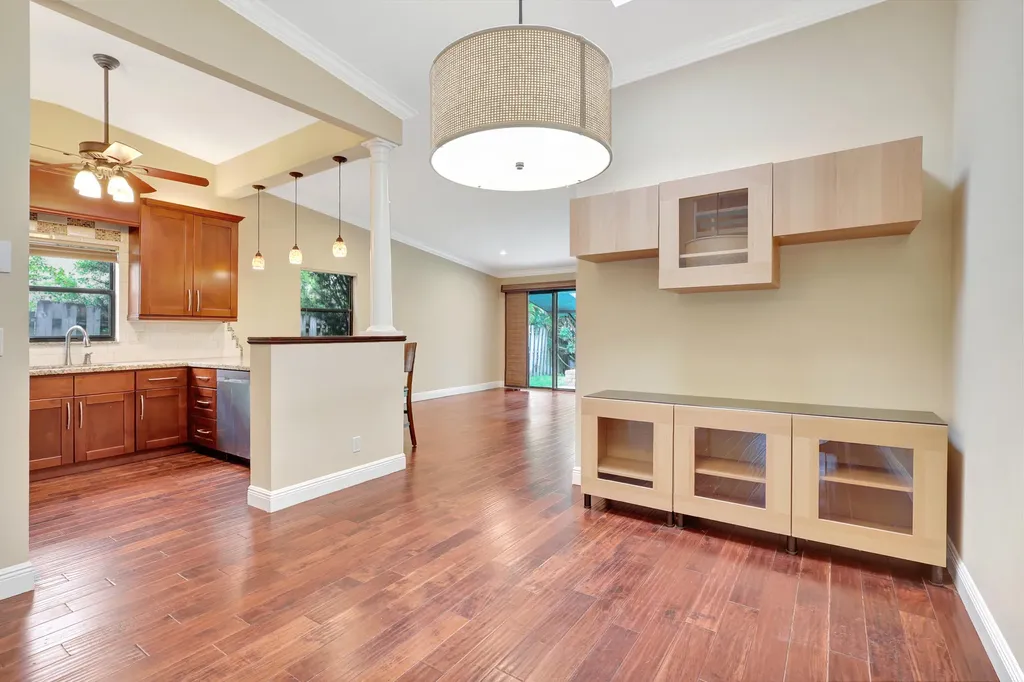 1003 Raintree Lane Palm Beach Gardens FL 33410